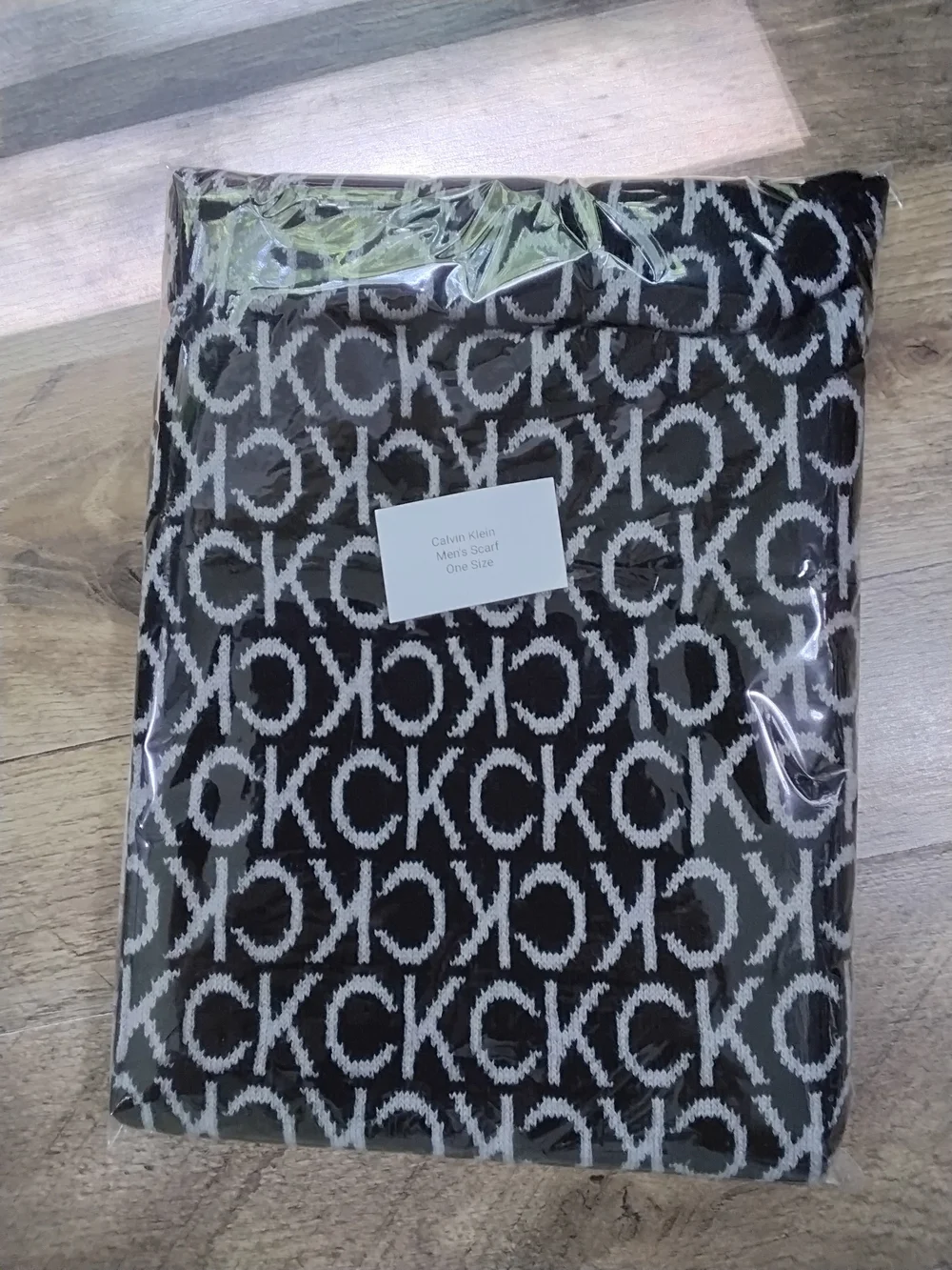 Calvin Klein Men's Scarf NWOT